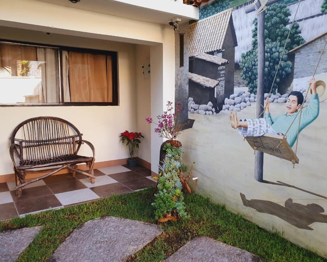 Hotel Ariana San Pedro La Laguna Esterno foto